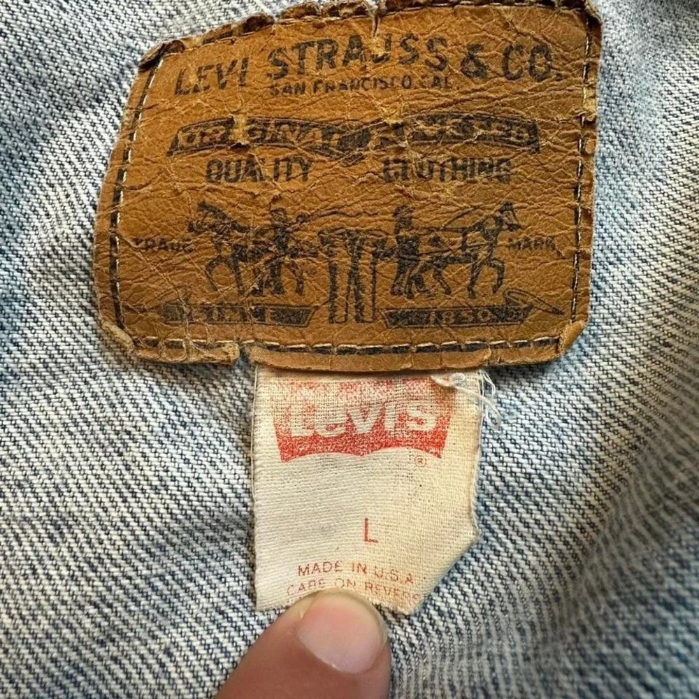 Vintage acid wash Levi's‎ denim jacket youth size large